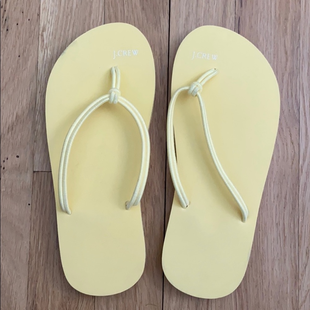 NEW JCrew flip flops in yellow with elastic size 5